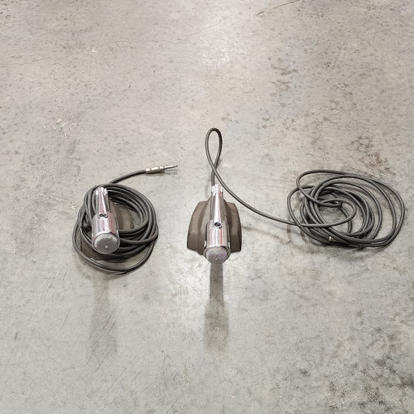 VINTAGE ELECTRO VOICE MICROPHONE'S SET OF TWO ASKING $240.00 - Picture 3 of 3